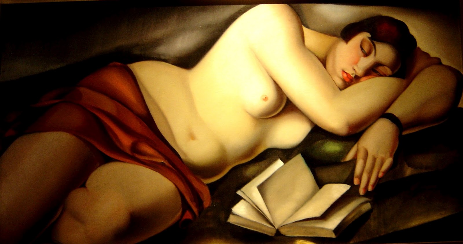 Nude laying over book, Tamara de Lempicka