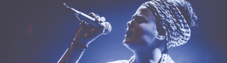 Sadahzinia of Active Member live στο Kremlino