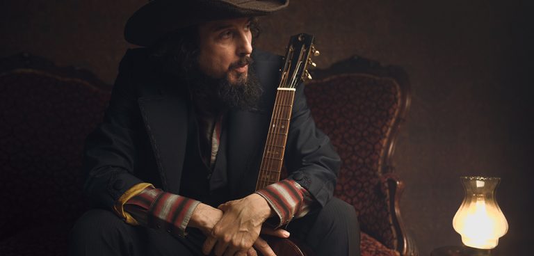 «Vinicio Capossela live» στη Half Note Jazz Club