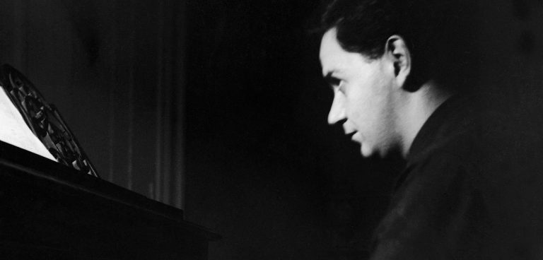 Μάνος Χατζιδάκις