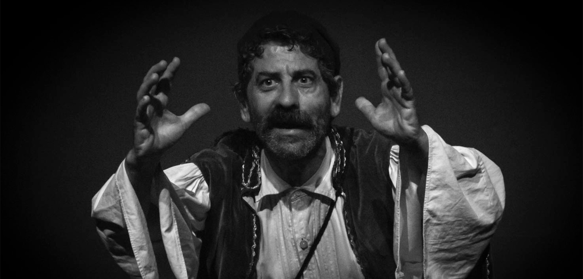 Θεόφιλος Θέατρο Λύχνος