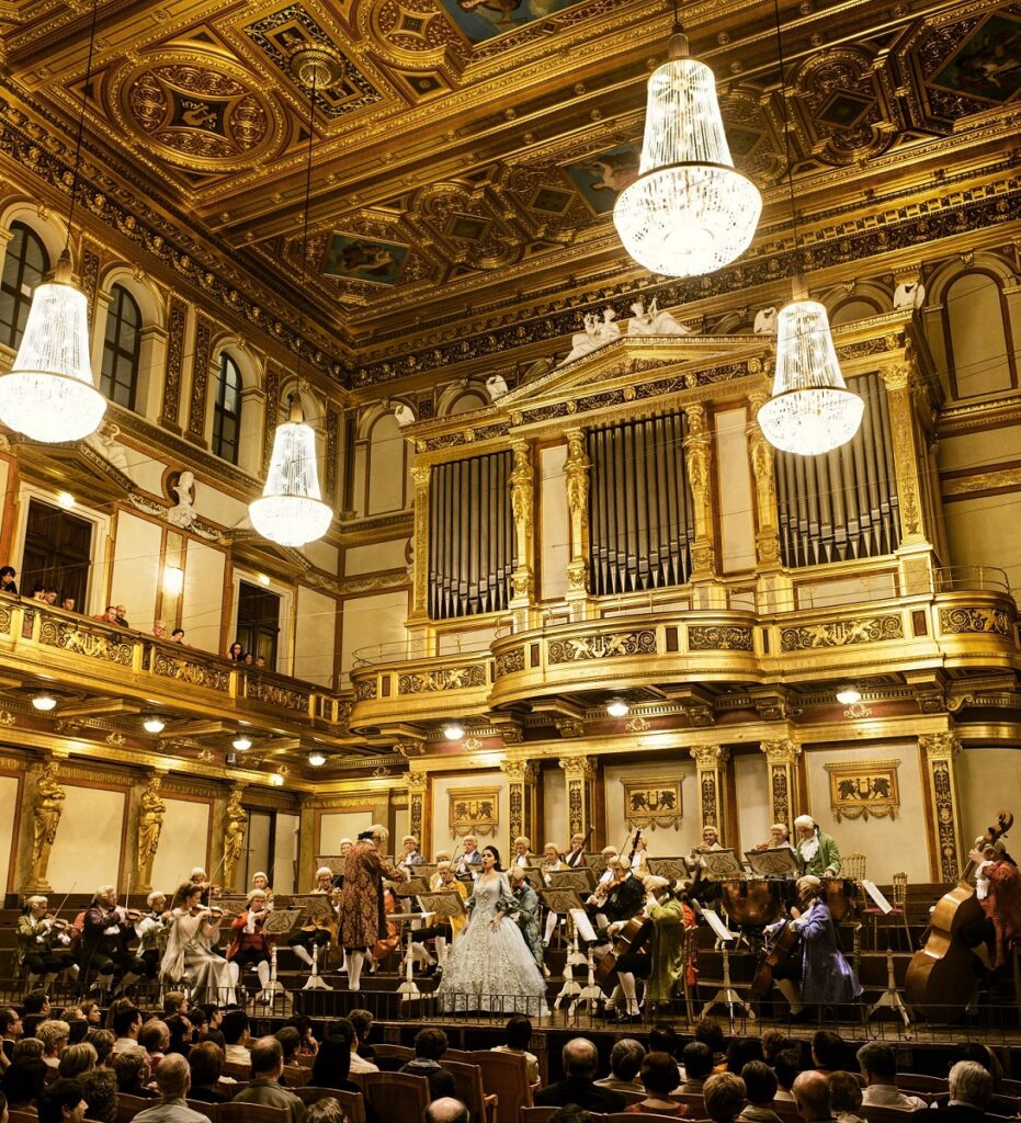 Ορχήστρα Μότσαρτ της Βιέννης στο Christmas Theater