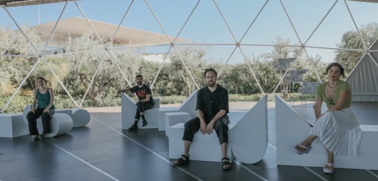 Μυθολογίες _ Νέοι Τόποι στο Θόλο
